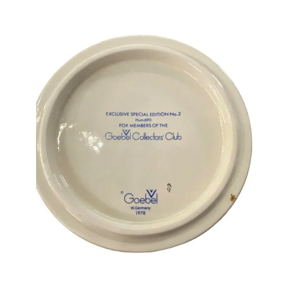 Goebel Collectors Club Member Plate Special Edition No 2 Hum690 1978